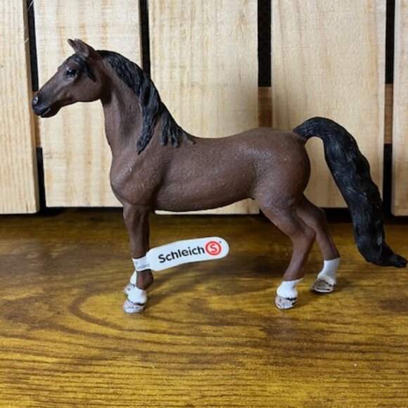 American Saddlebred Model Horse Figurine by‎ Schleigh of Germany NWT - Picture 1 of 5